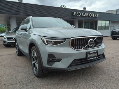 Used 2025 Volvo XC40 B5 Plus