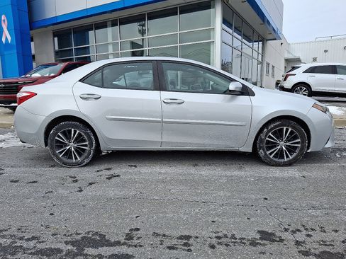 Used 2016 Toyota Corolla LE Premium image 8