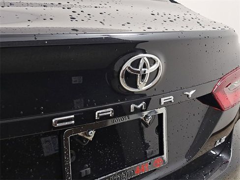 Used 2024 Toyota Camry LE image 9