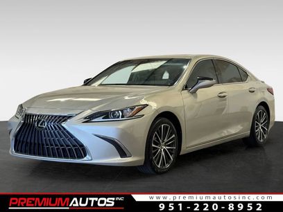 Used 2023 Lexus ES 300h w/ Premium Package