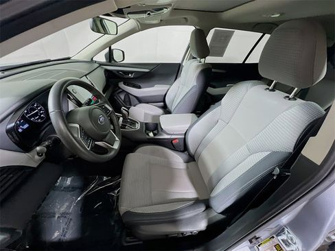 Used 2025 Subaru Outback Premium image 19