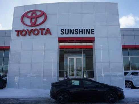 New 2026 Toyota Prius LE image 1