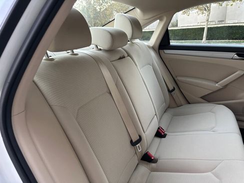 Used 2017 Volkswagen Passat 1.8T S image 15