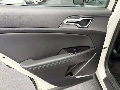 Used 2023 Kia Sportage SX Prestige image 14