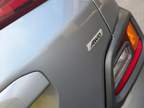 Used 2019 Hyundai Kona SE AWD/4WD image 11
