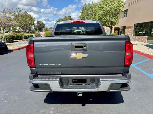 Used 2017 Chevrolet Colorado W/T w/ WT Convenience Package image 9