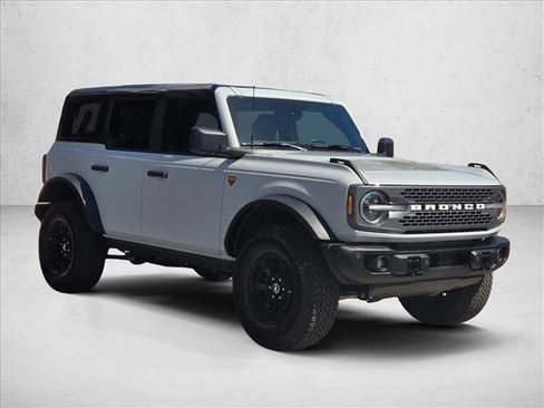 New 2026 Ford Bronco Badlands image 5