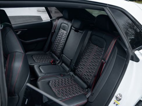 Used 2022 Audi RS Q8 image 33