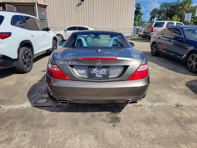 Used 2012 Mercedes-Benz SLK 350 image 5