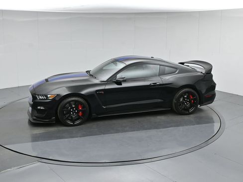 Used 2017 Ford Mustang Shelby GT350R w/ GT350R Equipment Group 920A image 44