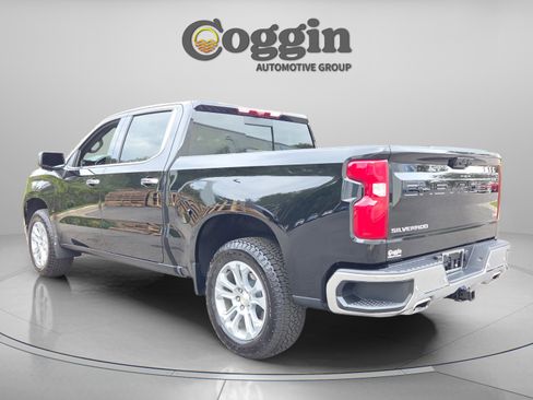 Used 2025 Chevrolet Silverado 1500 LTZ w/ Technology Package image 3