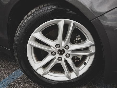 Used 2018 Ford Fusion SE w/ Fusion SE Technology Package FWD image 30