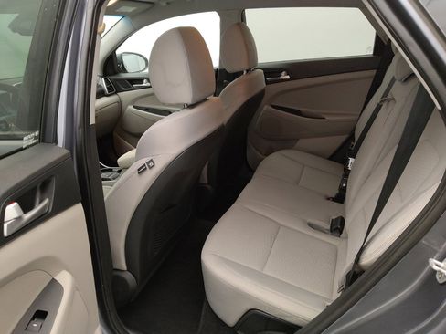 Used 2019 Hyundai Tucson SE FWD image 18