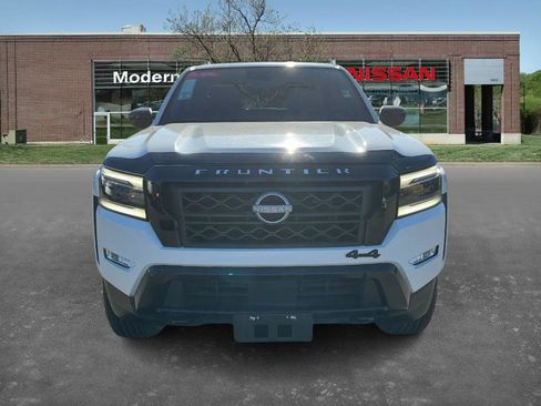Certified 2023 Nissan Frontier SV w/ Midnight Edition Package image 6
