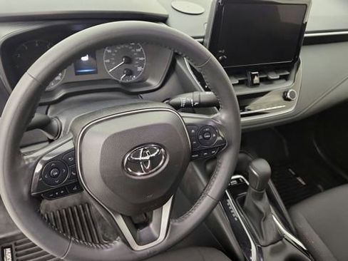 Used 2023 Toyota Corolla SE image 19