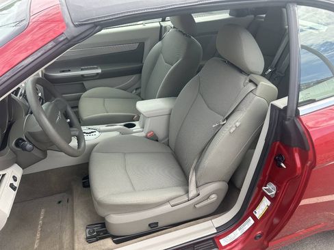 Used 2008 Chrysler Sebring LX w/ Convenience Group FWD image 9