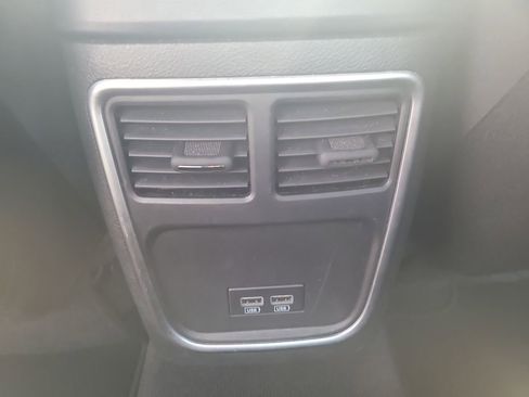 Certified 2023 Dodge Charger GT image 13