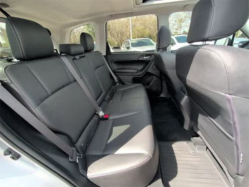 Used 2015 Subaru Forester 2.5i Limited image 19