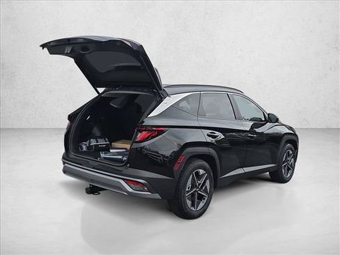 New 2026 Hyundai Tucson SEL FWD image 2