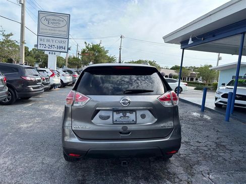 Used 2015 Nissan Rogue SV AWD/4WD image 4