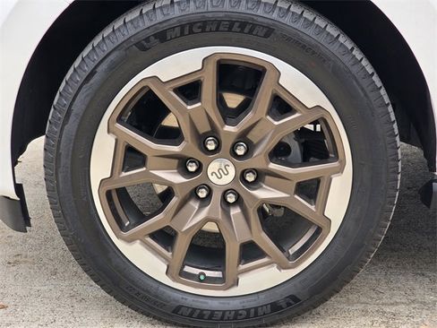 Used 2025 Ford Expedition King Ranch image 11