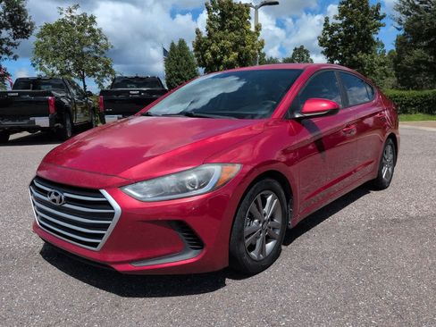 Used 2018 Hyundai Elantra SEL FWD image 2