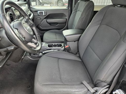 Used 2021 Jeep Wrangler Sport AWD/4WD image 22