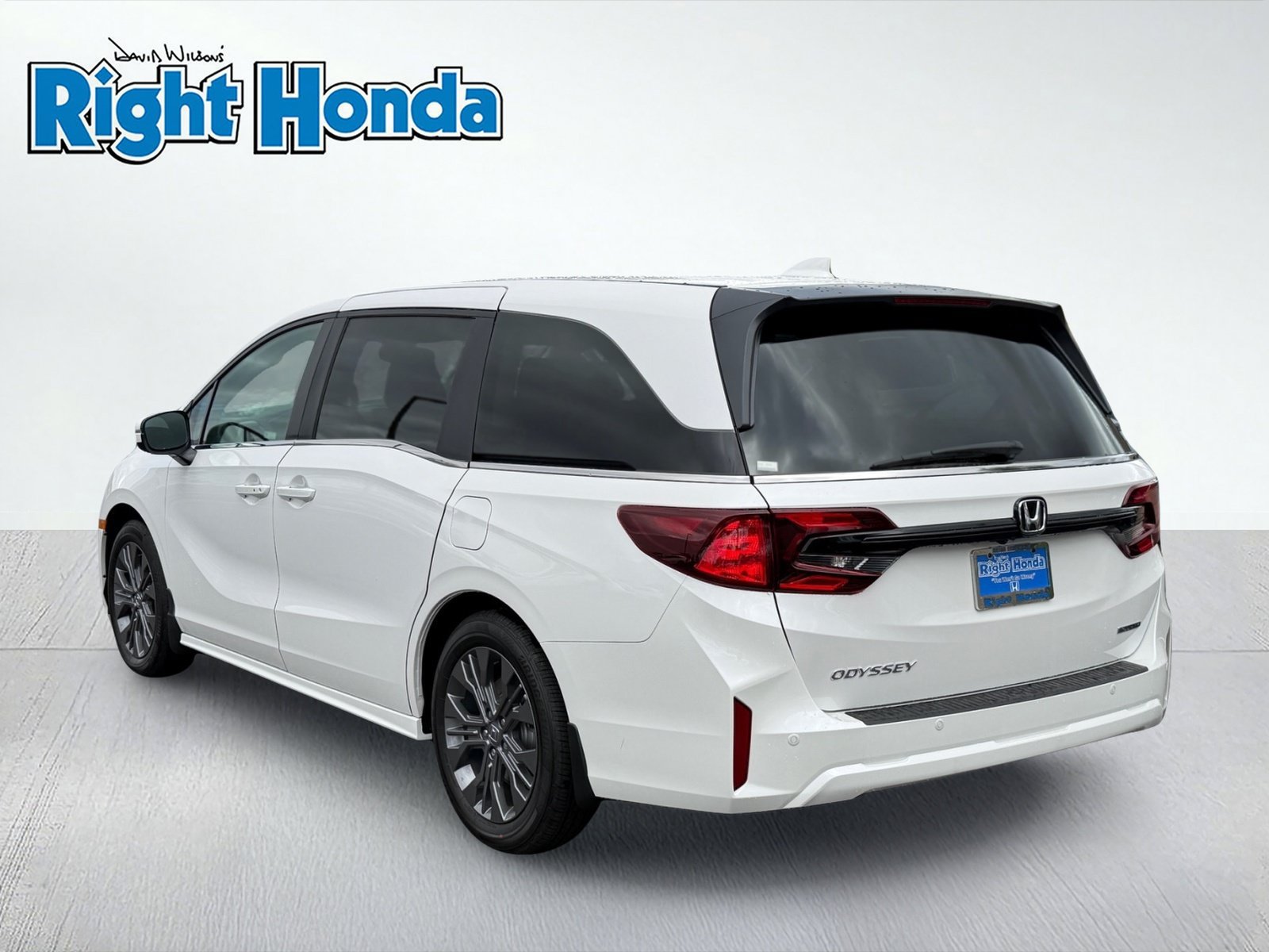 New 2027 Honda Odyssey Touring image 4
