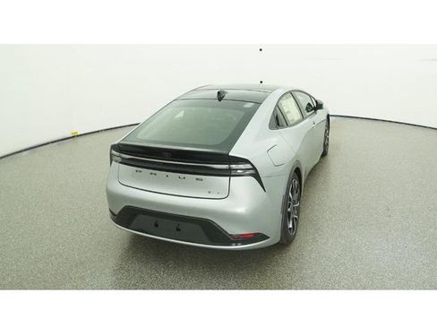 New 2026 Toyota Prius Plug-In Hybrid FWD image 8