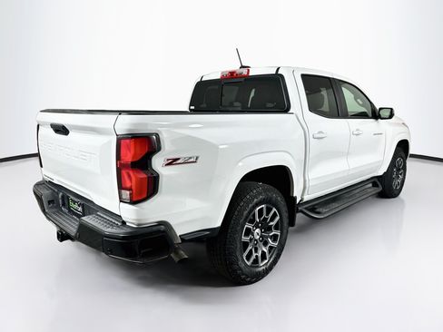 Used 2025 Chevrolet Colorado Z71 AWD/4WD image 9