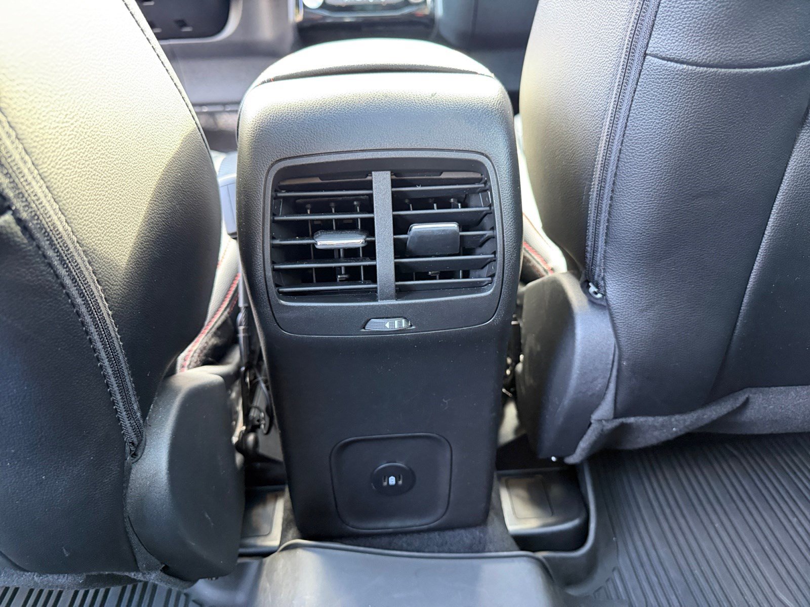 Used 2024 Ford Escape ST-Line Elite w/ Premium Technology Package AWD/4WD image 30