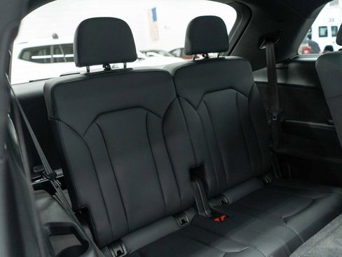 Used 2023 Audi Q7 2.0T Premium w/ Convenience Package AWD/4WD image 13