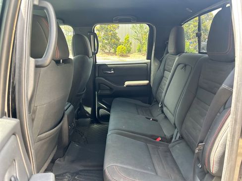 Used 2022 Nissan Frontier Pro-X RWD image 13