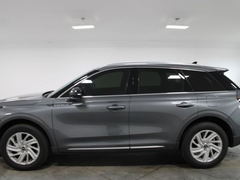 Used 2022 Lincoln Corsair FWD image 6