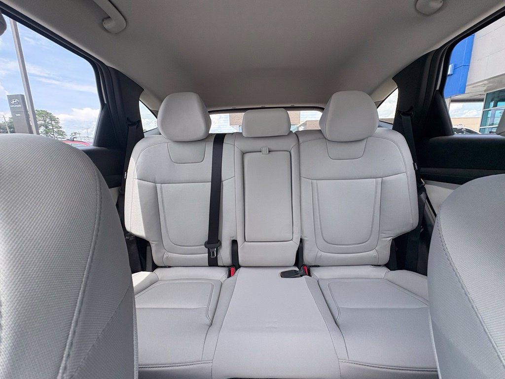 New 2026 Hyundai Tucson SEL FWD image 11