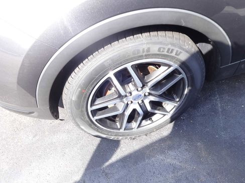 Used 2018 Ford Explorer Sport w/ Equipment Group 401A image 4