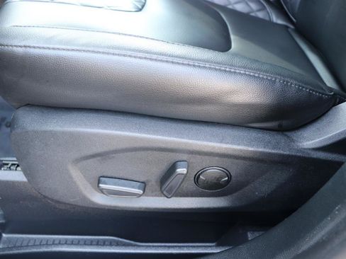 Used 2024 Ford Edge Titanium AWD/4WD image 47