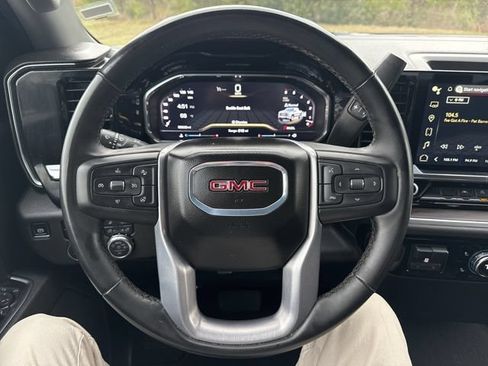 Used 2025 GMC Sierra 1500 SLT AWD/4WD image 24