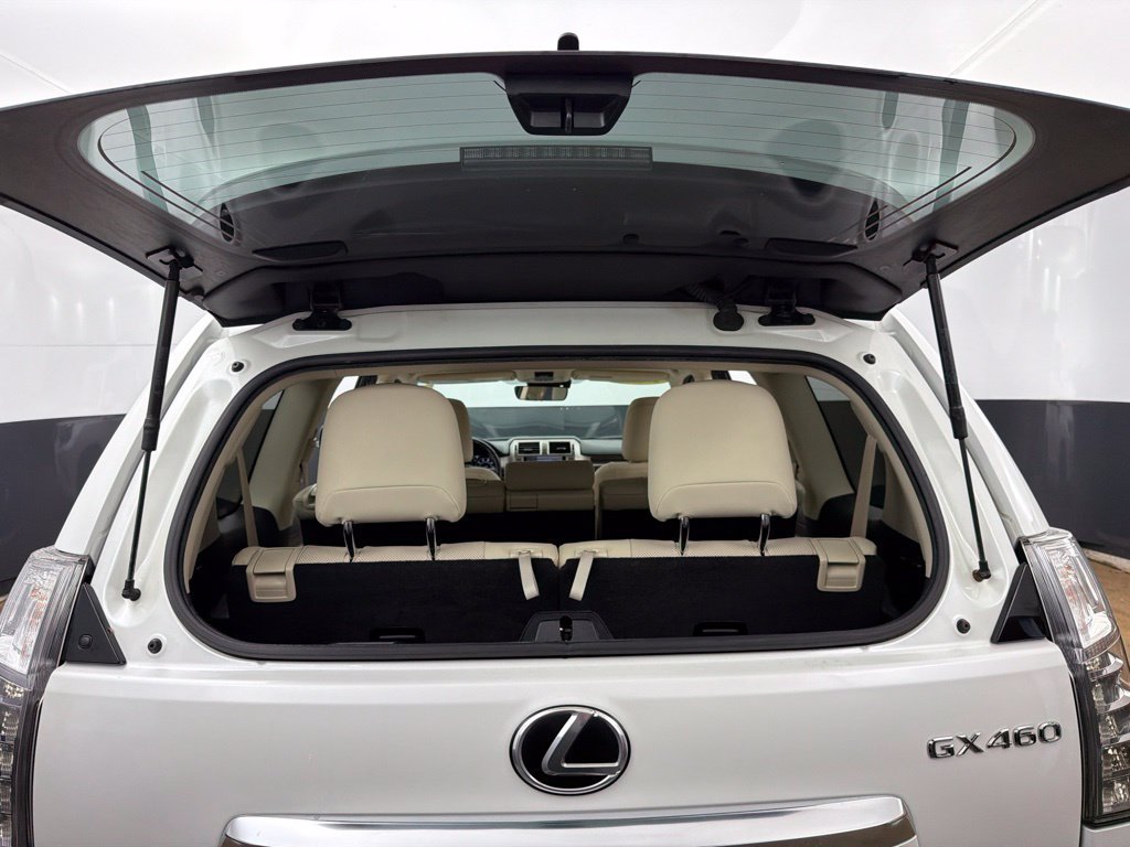 Used 2020 Lexus GX 460 Premium w/ Premium Package AWD/4WD image 39