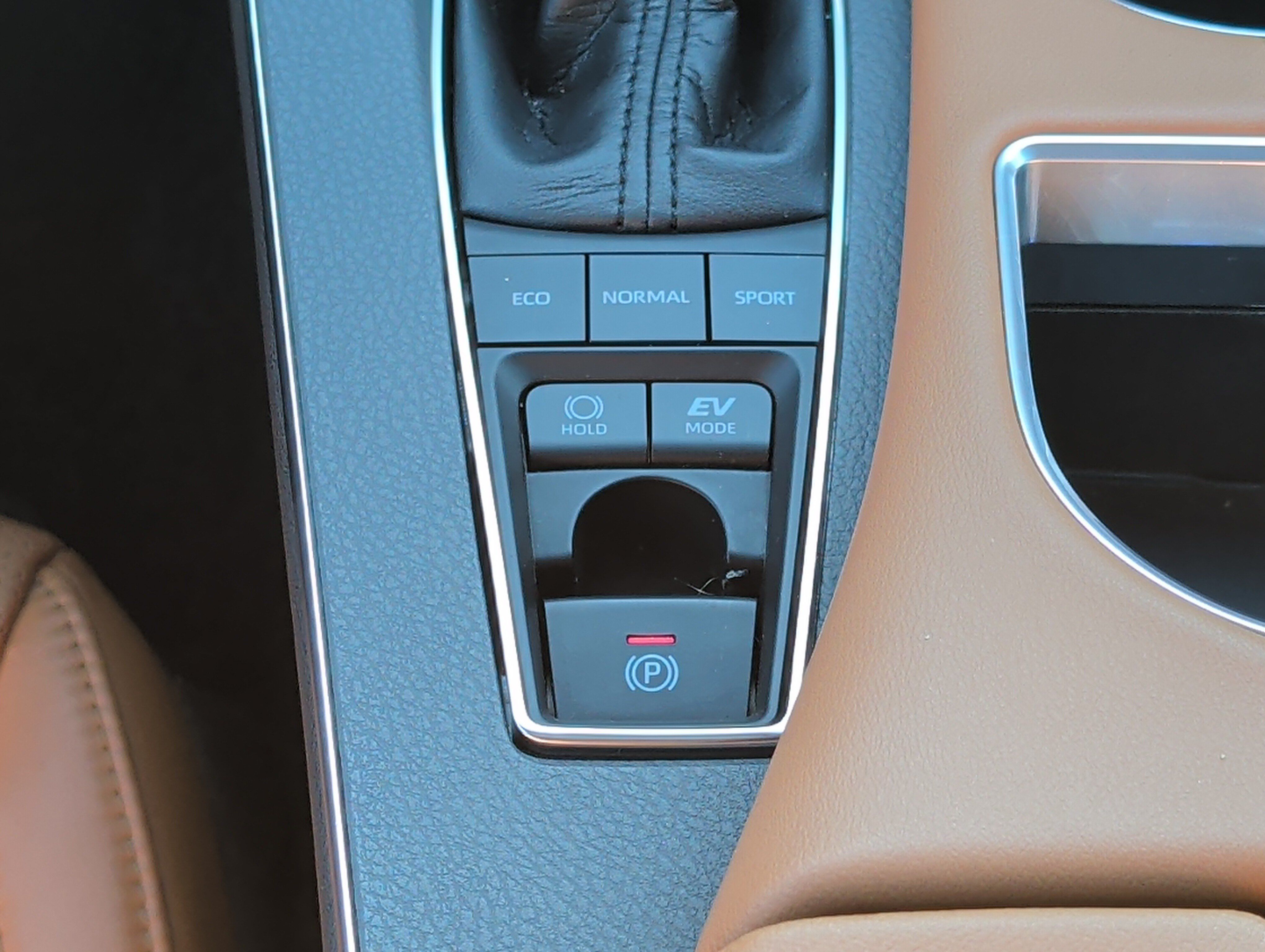 Used 2019 Toyota Avalon Limited w/ Advanced Safety Package FWD image 25