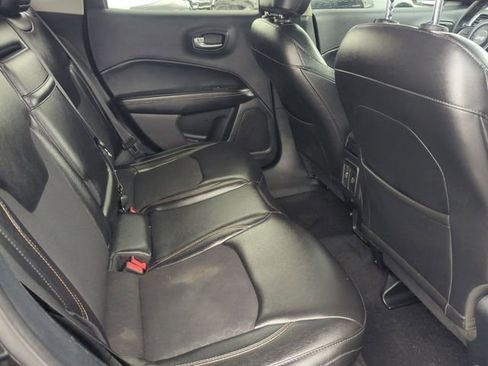 Used 2018 Jeep Compass Latitude FWD image 23