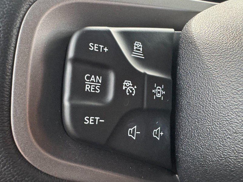 Used 2025 Ford Bronco Badlands AWD/4WD image 18