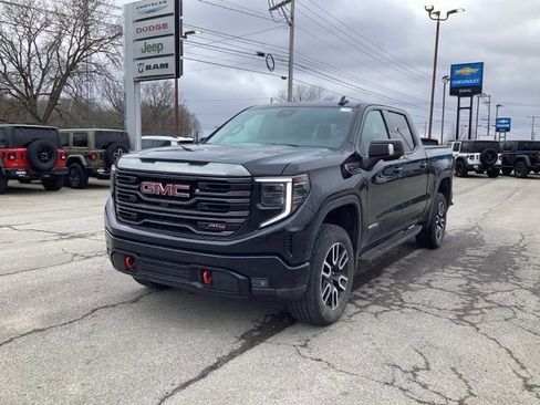 Used 2024 GMC Sierra 1500 AT4 w/ Technology Package image 3