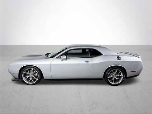 Used 2022 Dodge Challenger GT image 9