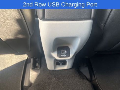 Used 2019 Jeep Renegade Limited w/ UConnect 8.4 Nav Group image 17