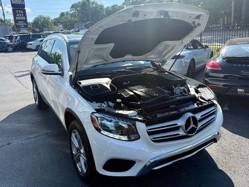 Used 2018 Mercedes-Benz GLC 300 image 4