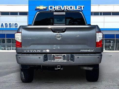 Used 2016 Nissan Titan SL AWD/4WD image 6