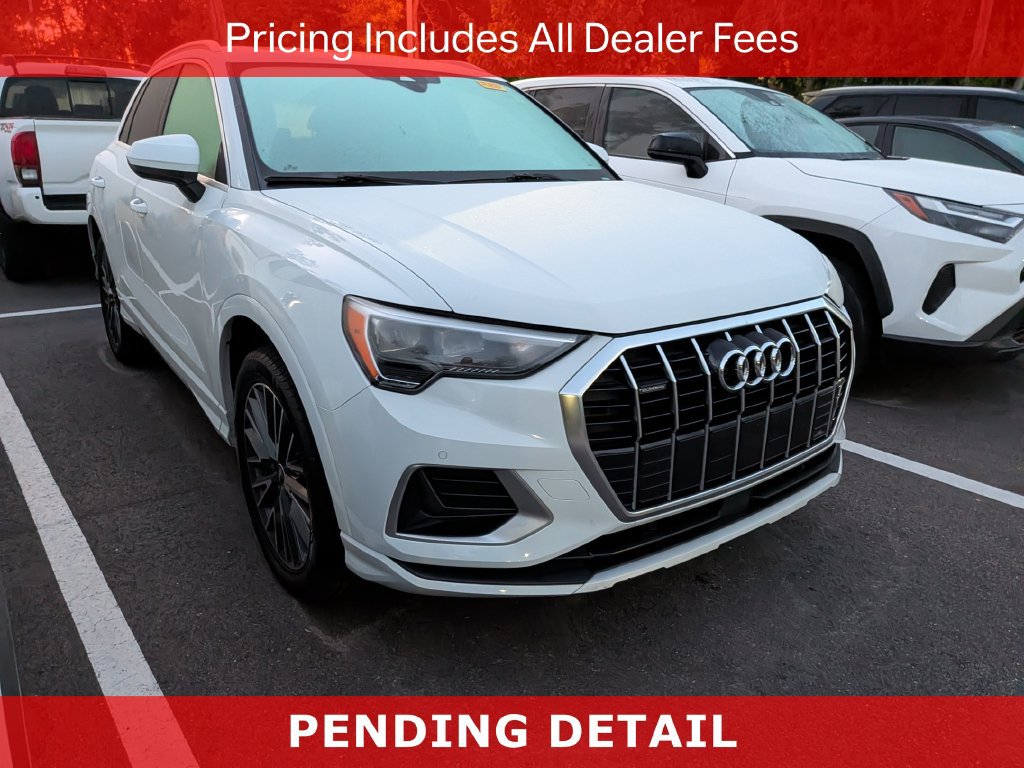 Used 2022 Audi Q3 2.0T Premium w/ Convenience Package AWD/4WD image 1