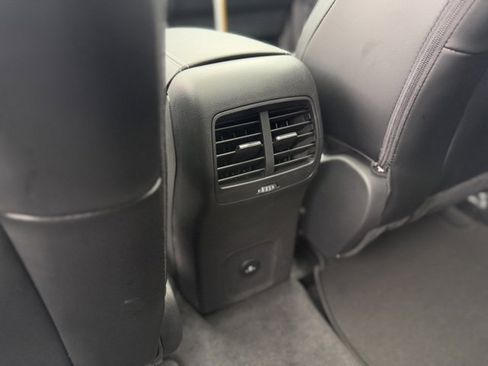 New 2025 Ford Escape SE image 27