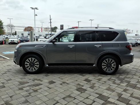 Certified 2024 Nissan Armada SL w/ Midnight Edition Package image 7
